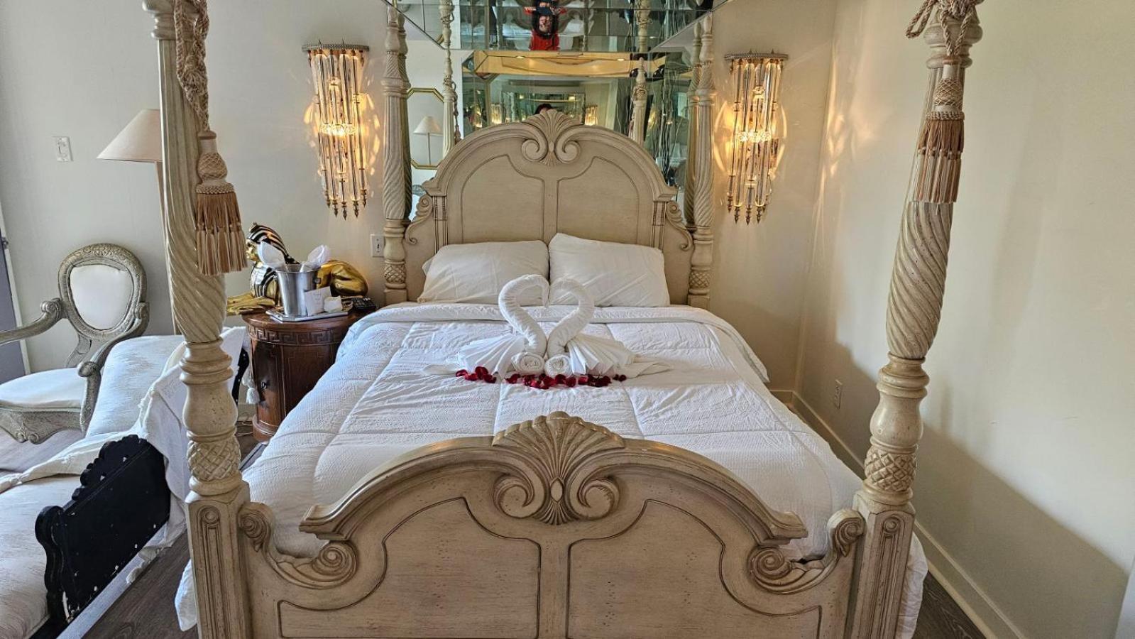 Hotel Oasis Lac St-Louis Салаберри-де-Валлифилд Экстерьер фото