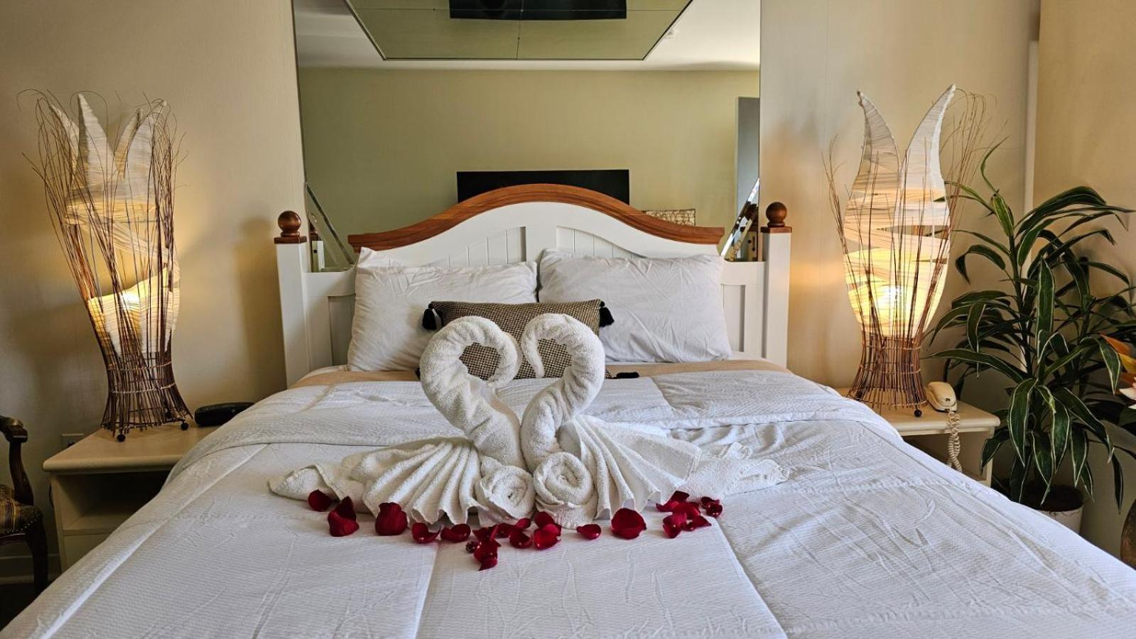Hotel Oasis Lac St-Louis Салаберри-де-Валлифилд Экстерьер фото